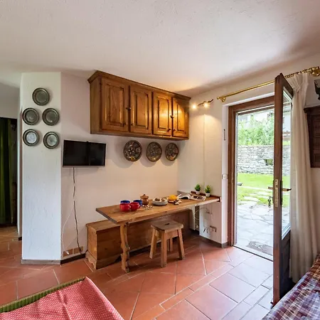 Flat With Garden In Courmayeur - Happy Rentals Exterior photo