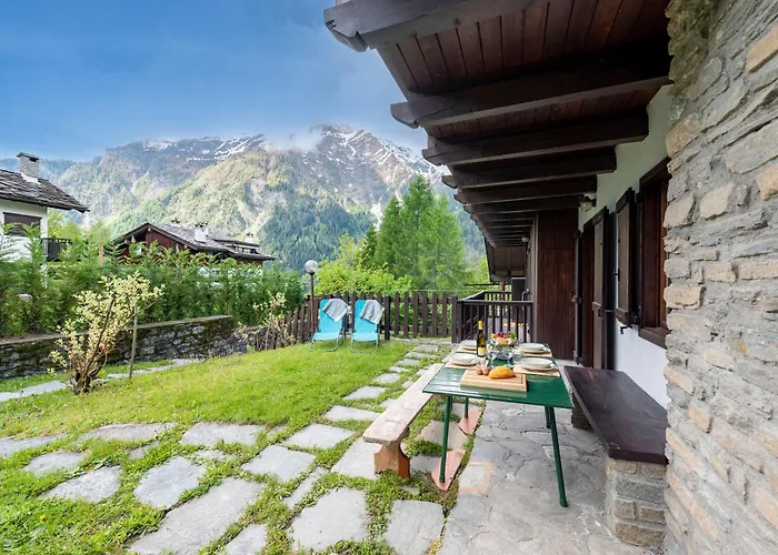 Flat With Garden In Courmayeur - Happy Rentals
