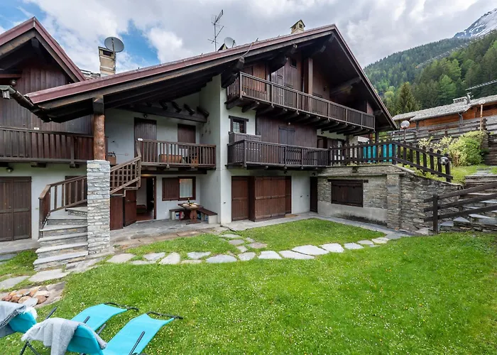 Flat With Garden In Courmayeur - Happy Rentals